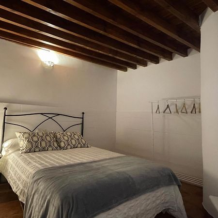 Al-Mansur Apartment Granada Ruang foto